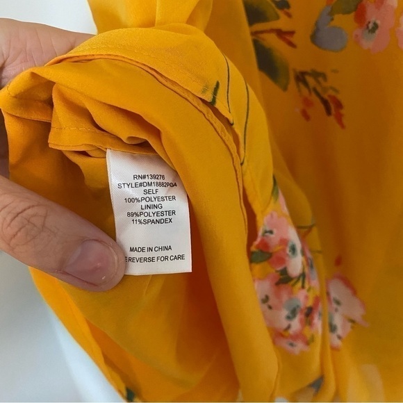NORDSTROM Daniel Rainn Mustard Yellow Floral Sleeveless Blouse Sz XS - Picture 4 of 5